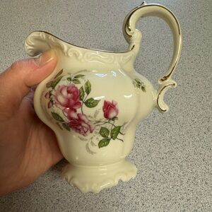 Rosenthal Courtship Creamer 4 3/8” pompadour selb germany
